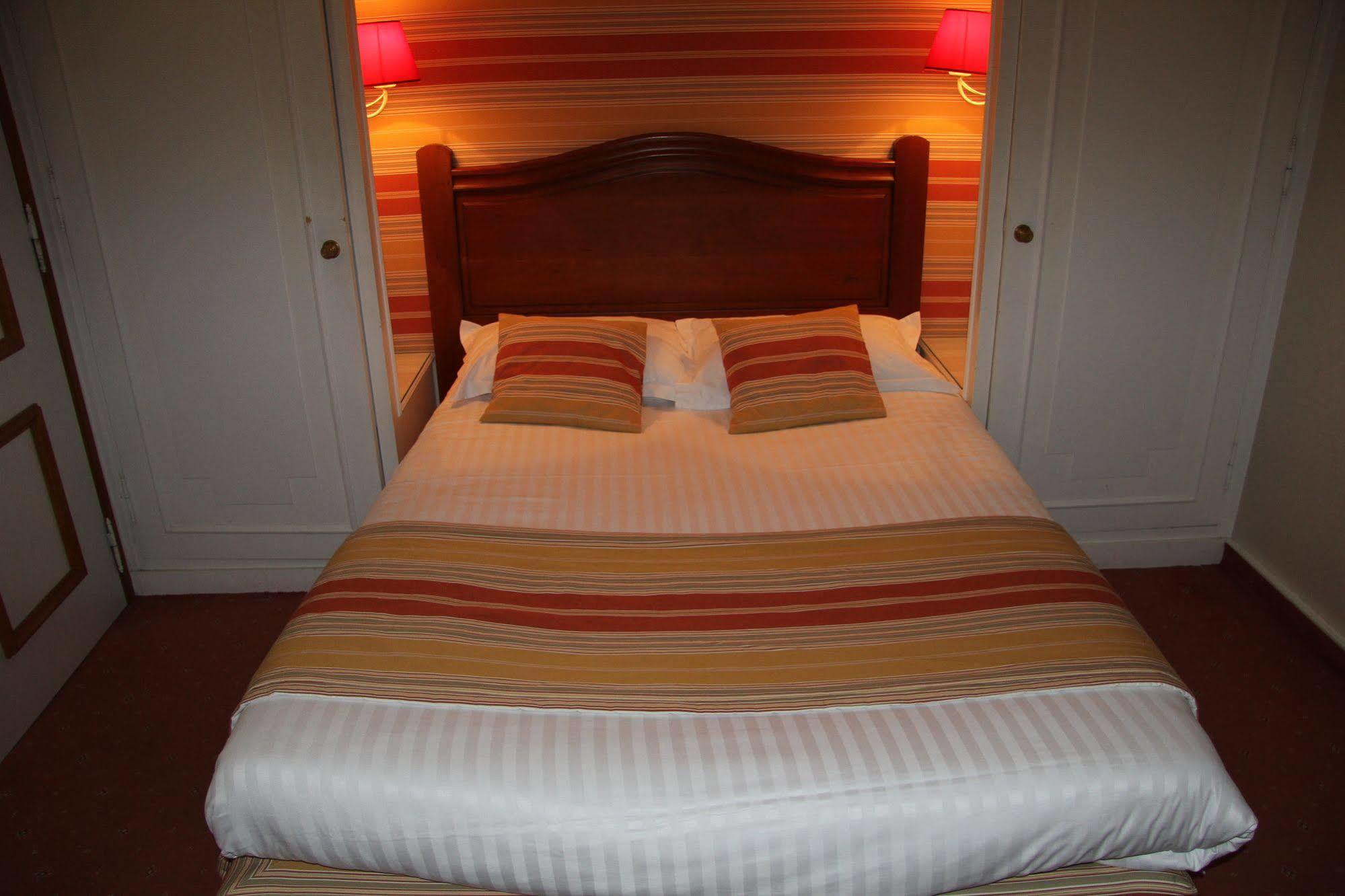 Hotel Le Regent Villers-Cotterets  Luaran gambar
