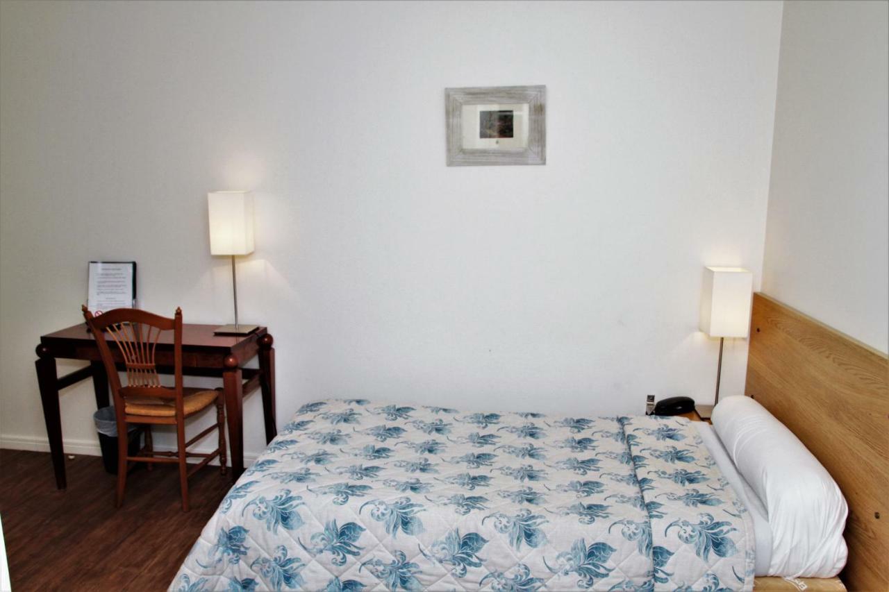 Hotel Le Regent Villers-Cotterets  Luaran gambar